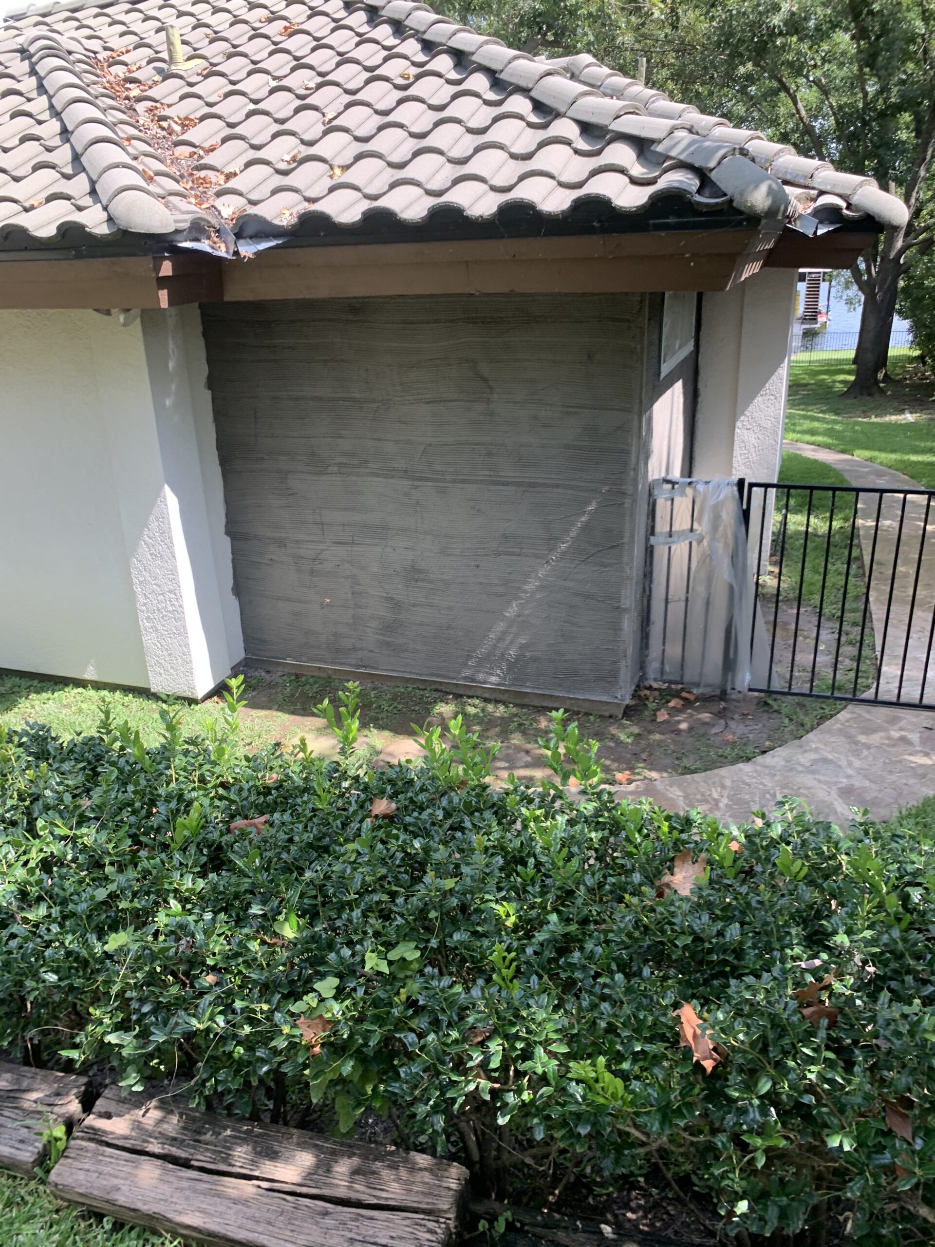 99AE5E6A-26A7-40EA-9669-A4DAE744EA5C